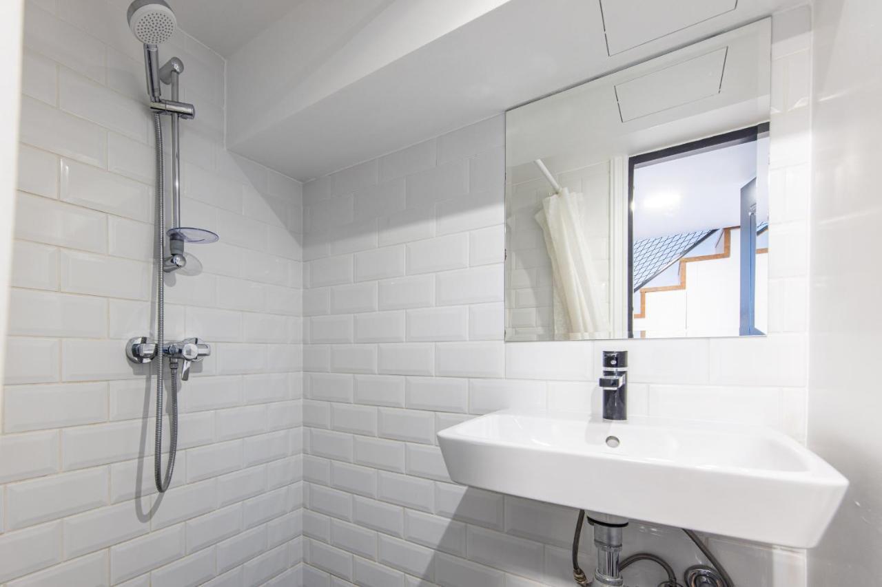 Two-Story Loft Apartments 15 タリン エクステリア 写真